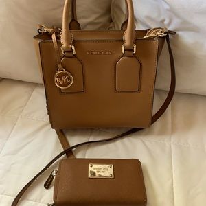 Michael Kors crossbody bag with wallet